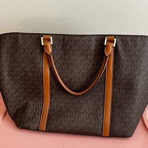 MK Medium JetSet Tote